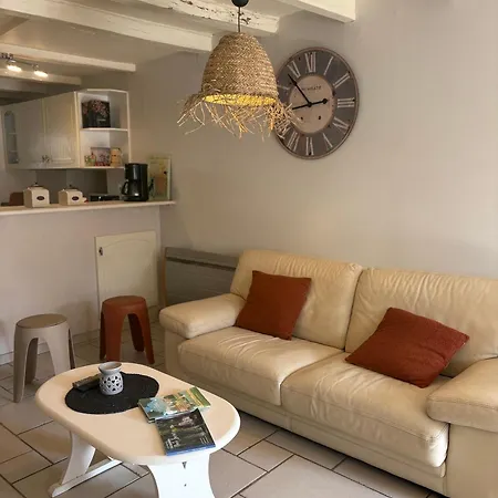 Maison Bord De Sevre *